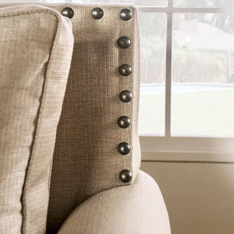 Furniture of America Qyn Traditional Beige 2-piece Living Room Set